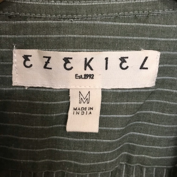 Ezekiel button up - Picture 3 of 3